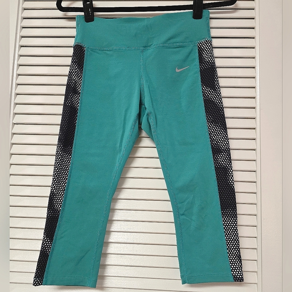 Nike - Dri-Fit Athletic Activewear Workout Leggings With Back Zipper Pockets